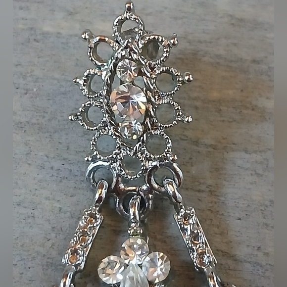 Vtg Chandelier Dangle Rhinestone Crystal Statement Earrings - Picture 7 of 16